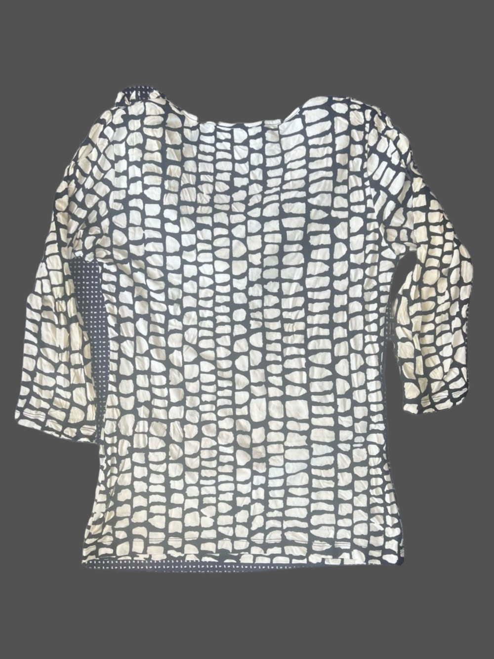 Dunia Ruffled V-neck Blouse - Picture 2 of 7